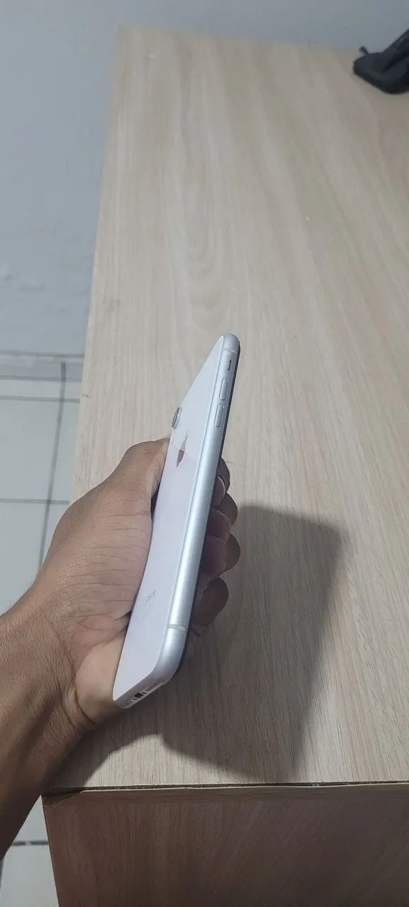 Iphone XR com caixa conservadíssimo - Foto 4