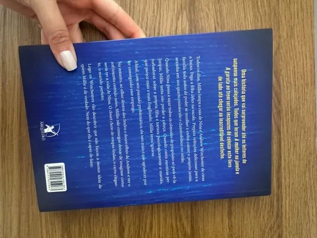 Livro - A Empregada - Foto 2