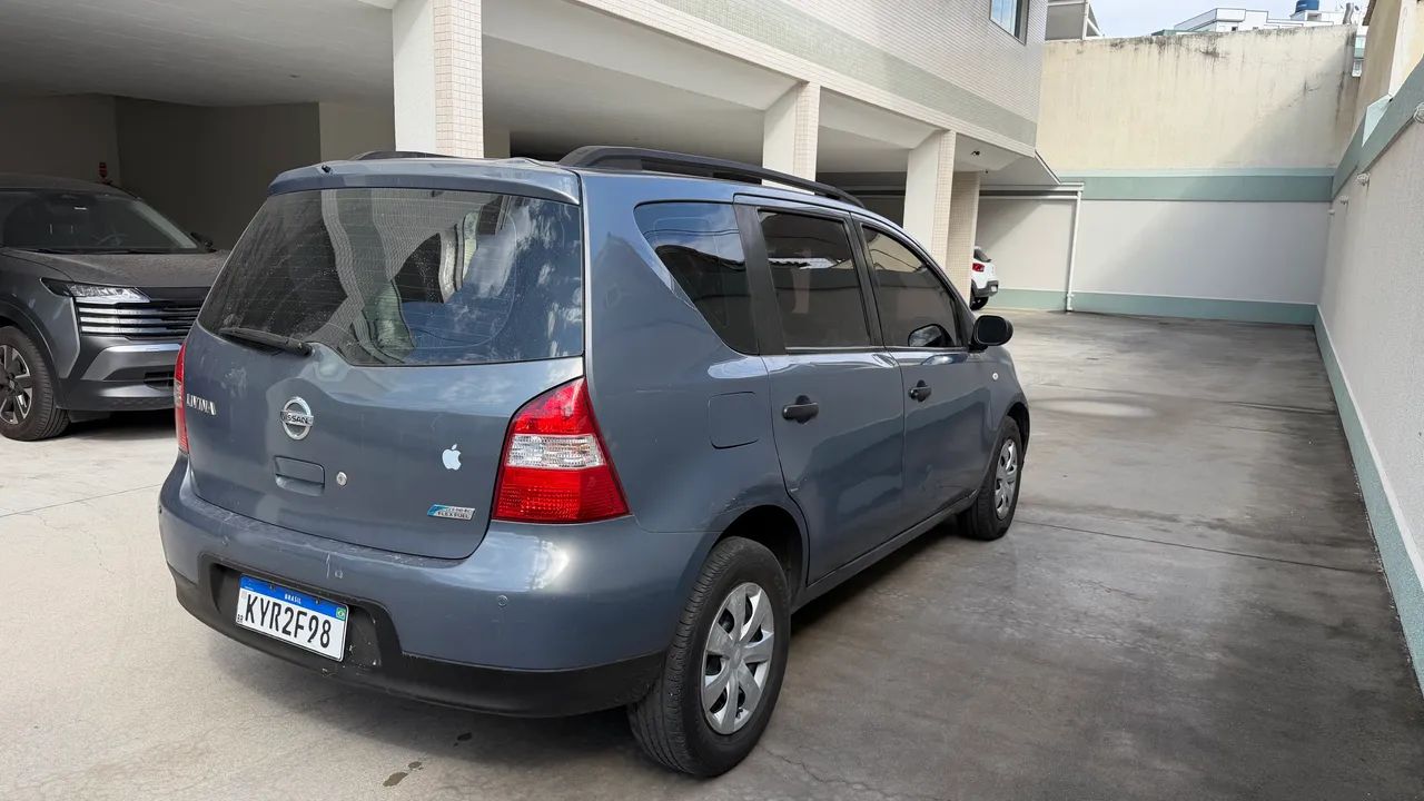 Nissan Livina LIVINA 1.6 16V Flex Fuel 5p 2010