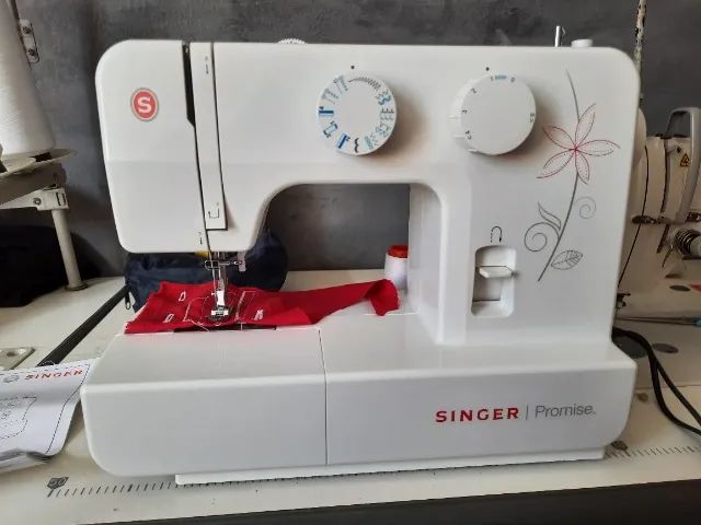 Máquina de costura singer - Foto 4