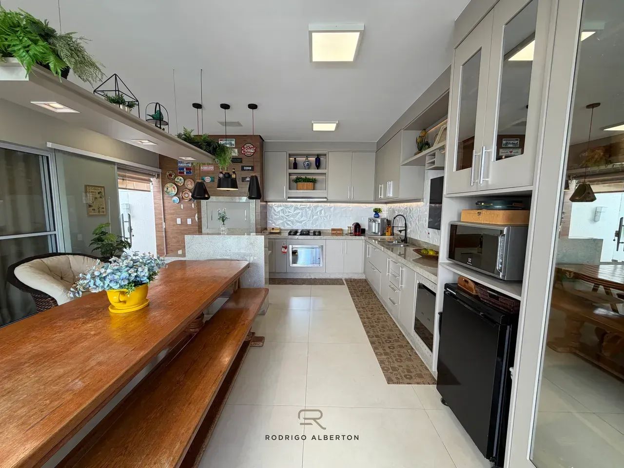 Casa Terrea, Cond Vistas, Mobiliada e Decorada, com 3 suítes, R$ 1.600.000 - Foto 4