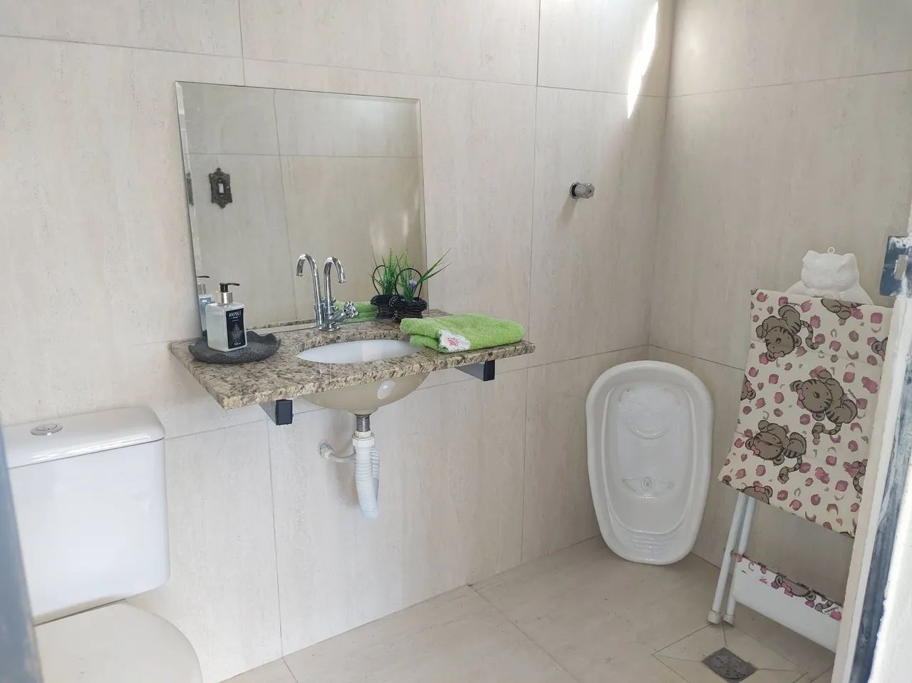 Sítio de 3.200m² em Juatuba - PORTEIRA FECHADA. Casa grande de 300m², a 2km do Centro.  - Foto 7