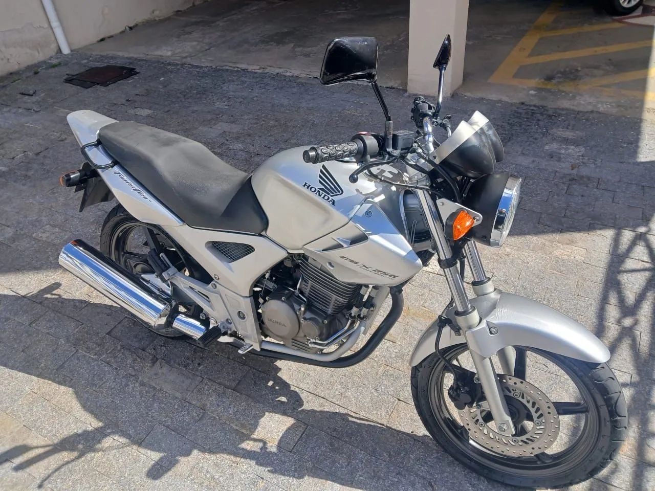 Honda CBX TWISTER - Foto 3