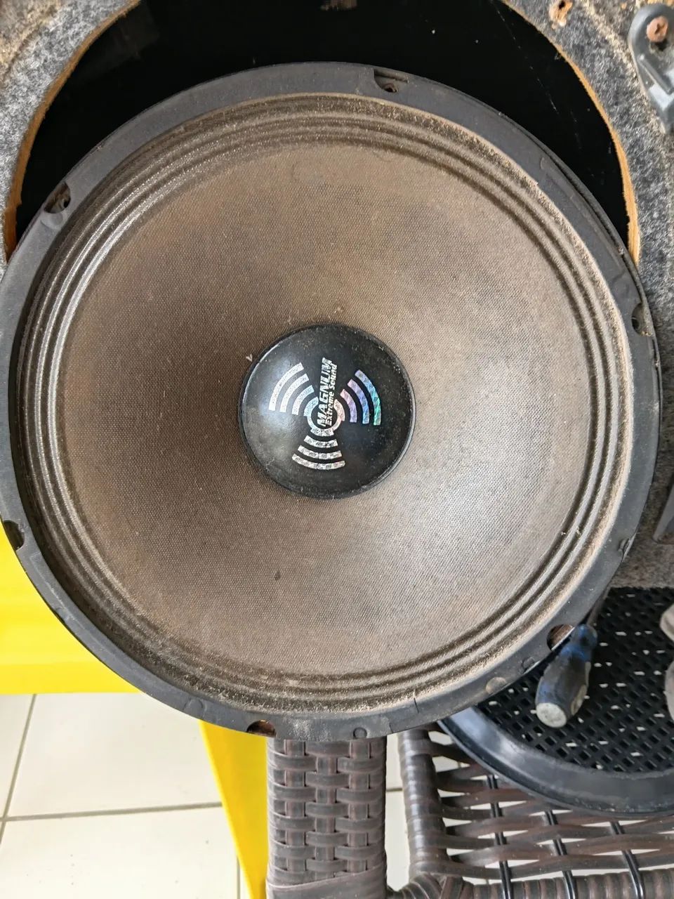 Vende-se está caixa de som  - Foto 4