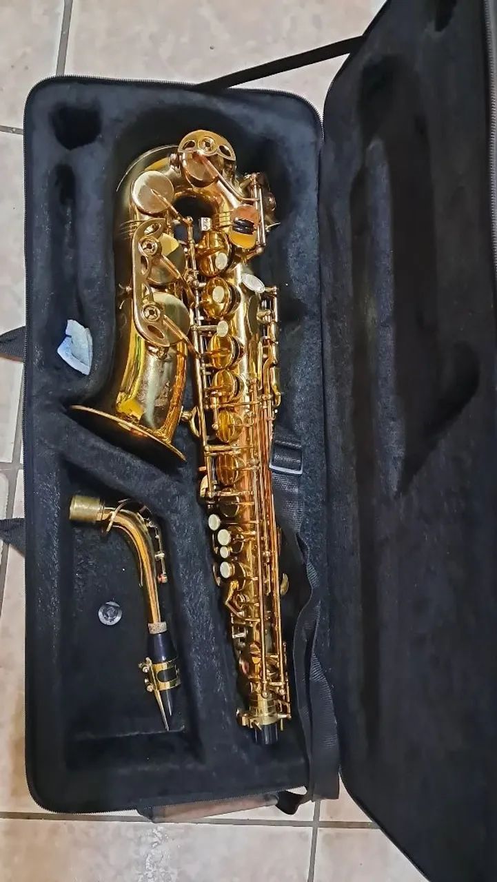 Saxophone 