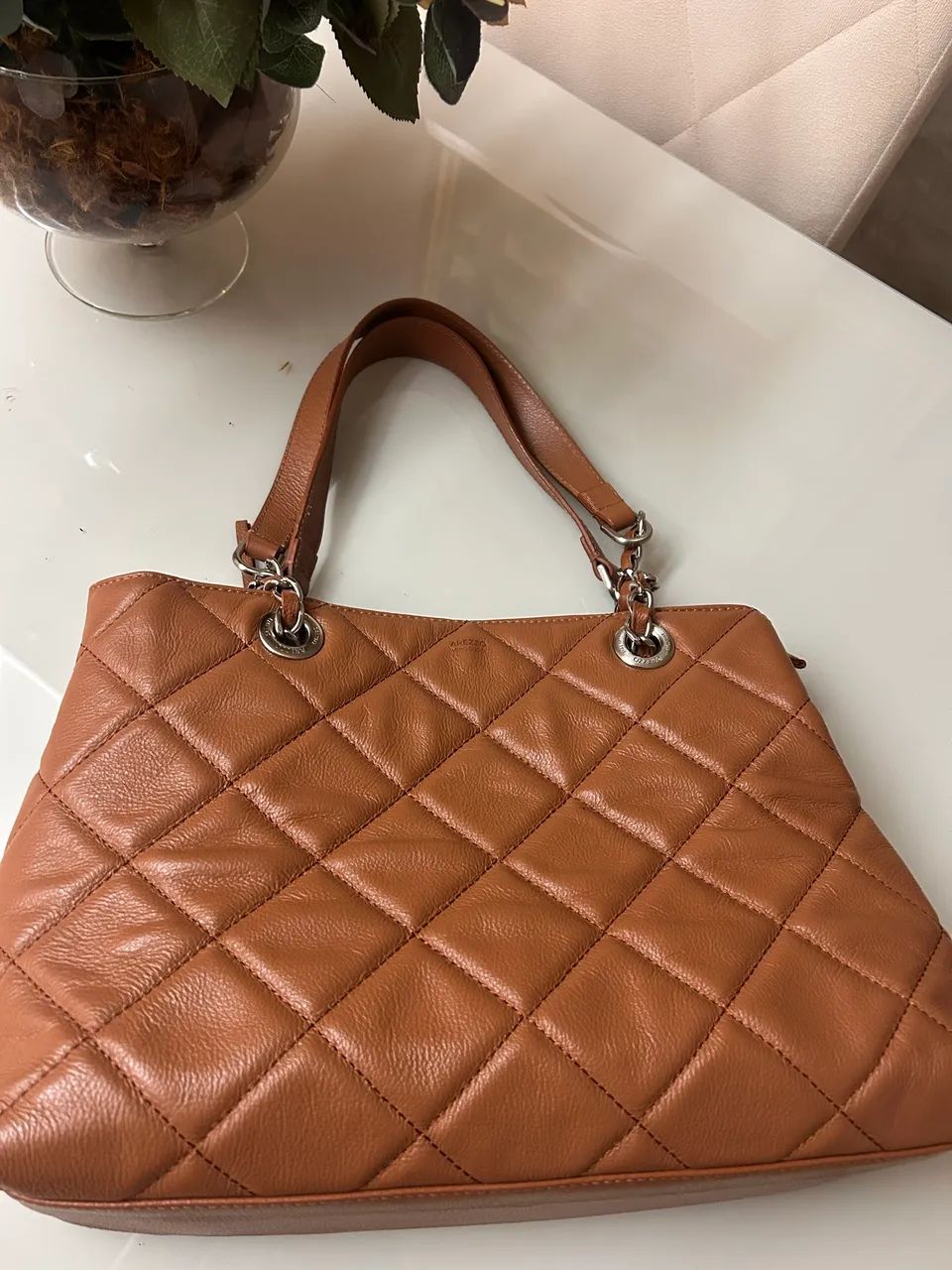 Bolsa Arezzo, couro legítimo 