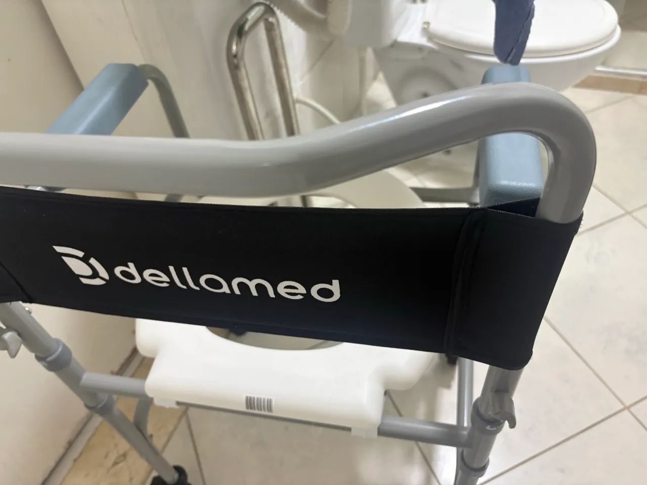 Cadeira de rodas para banho  - Foto 3