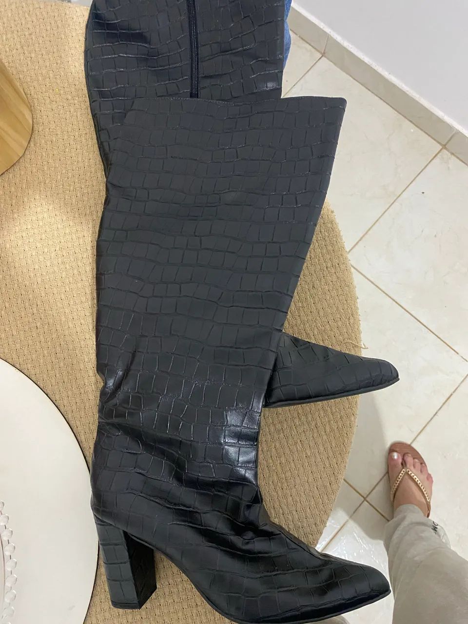 Vendo bota n 37 impecável  - Foto 3