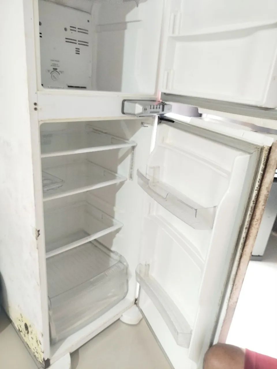 Vendo geladeira 