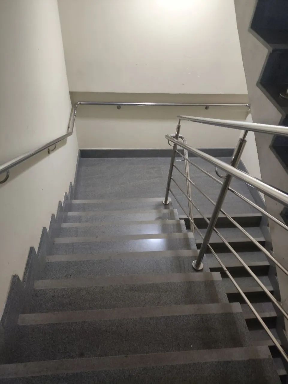 Aluguel de sala comercial Bairro Guandu  - Foto 4