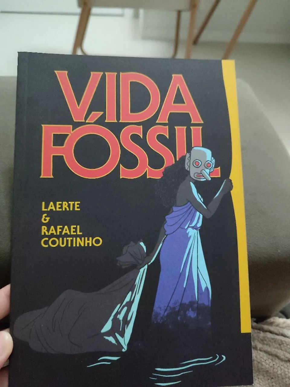 Vida fóssil - Laerte