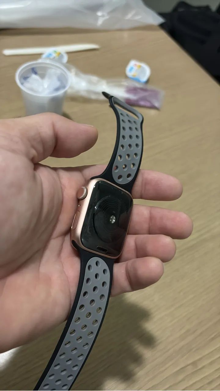 Apple Watch SE primeira geração  - Foto 4
