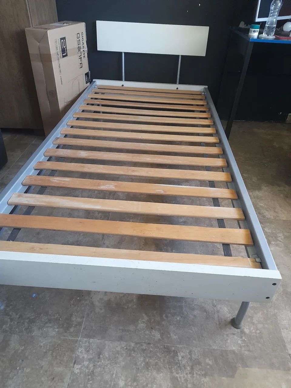 Cama de Solteiro Tok Stok