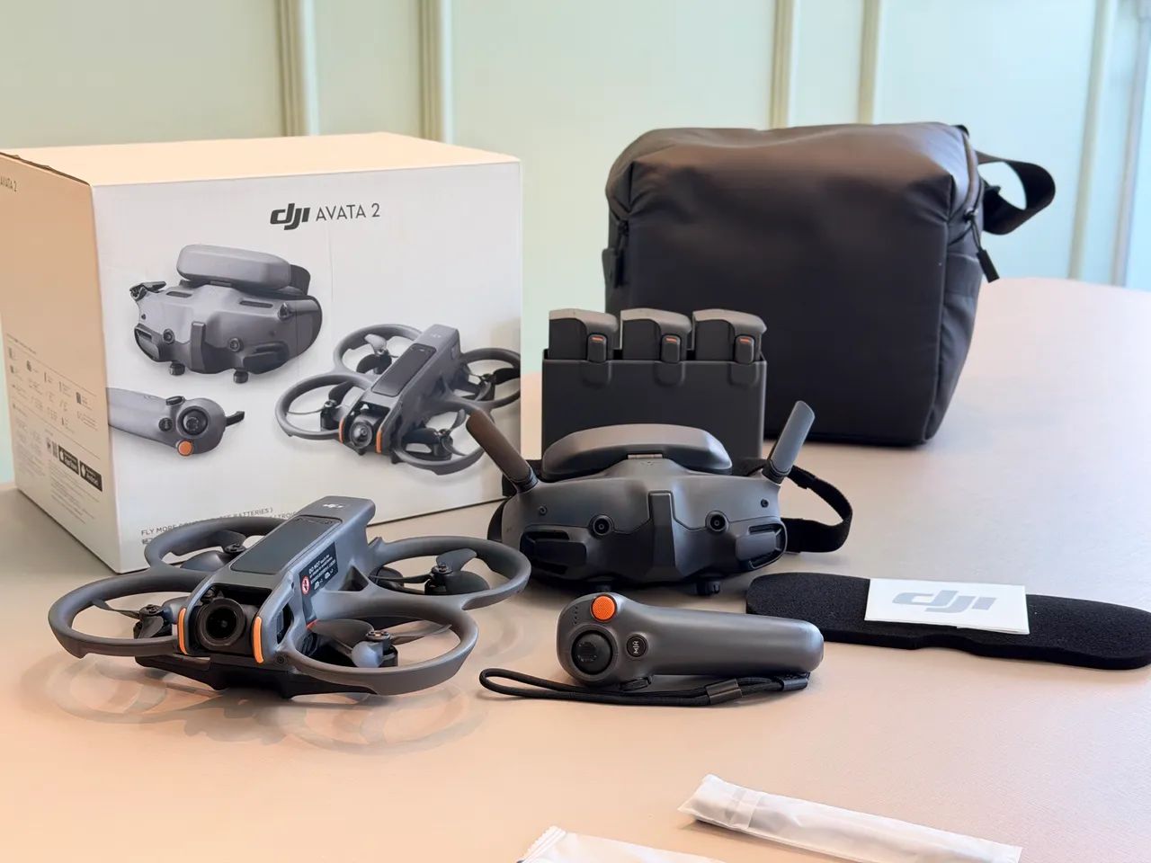 DJI Avata 2 Fly More Combo - Foto 4