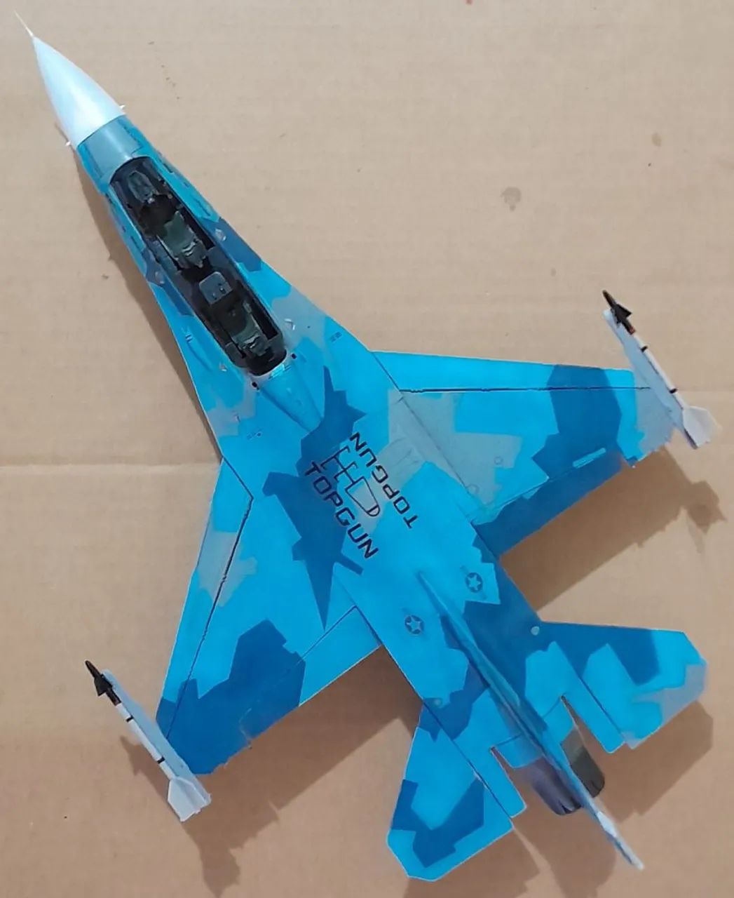 F-16D Agressor Top Gun 1/48 - Foto 5