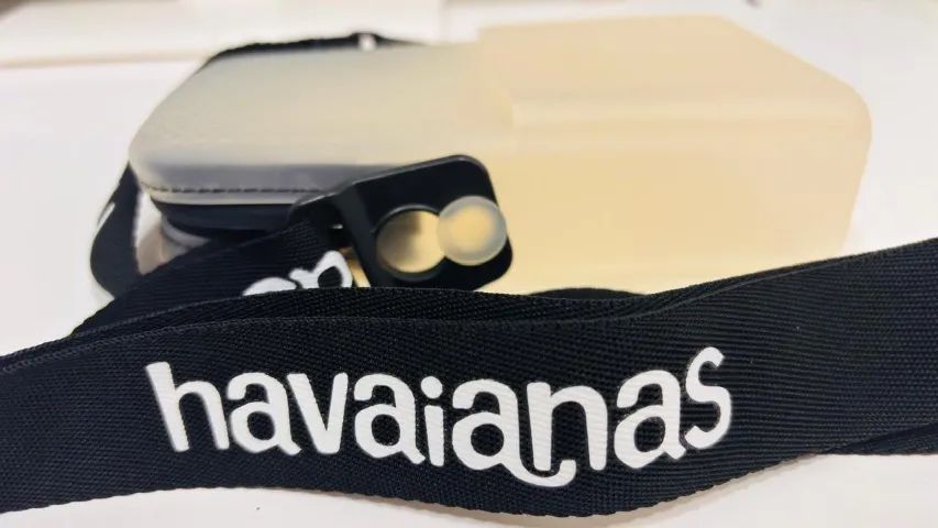 Bolsa Havaianas em borracha transparente