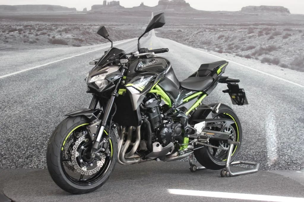 テツ Kawasaki 900 2021 - 1496176893 | OLX