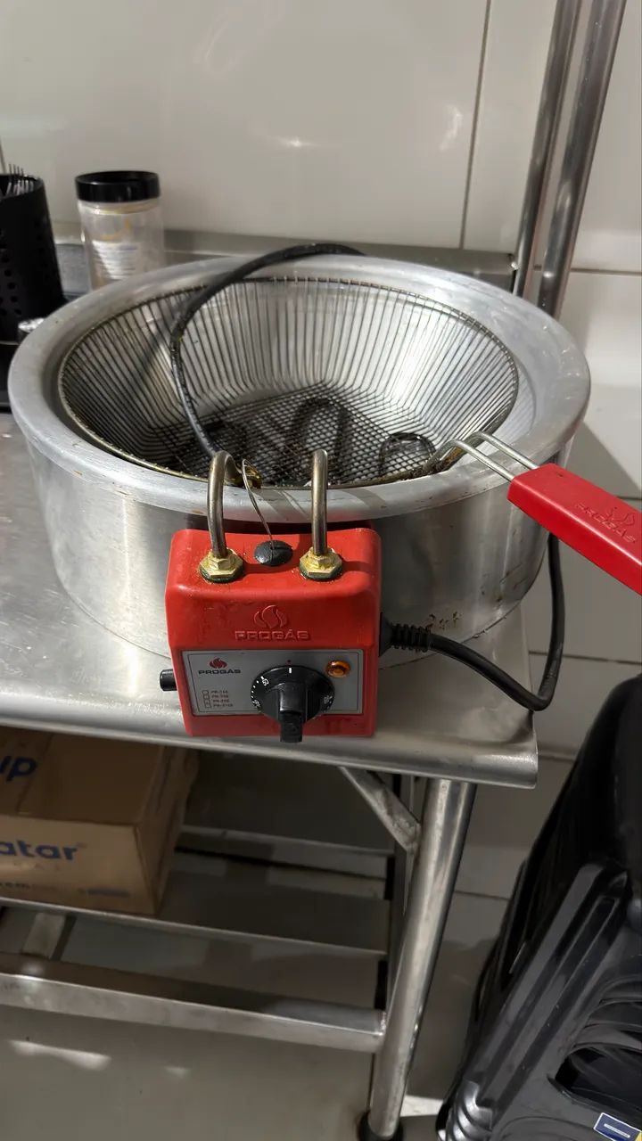 Fritadeira de mesa 220v - Foto 3