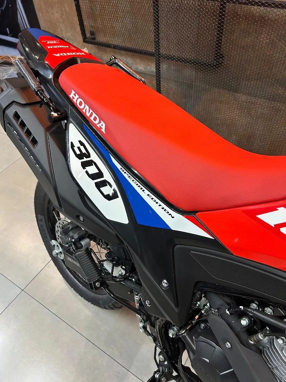 Tornado 300 - Foto 3