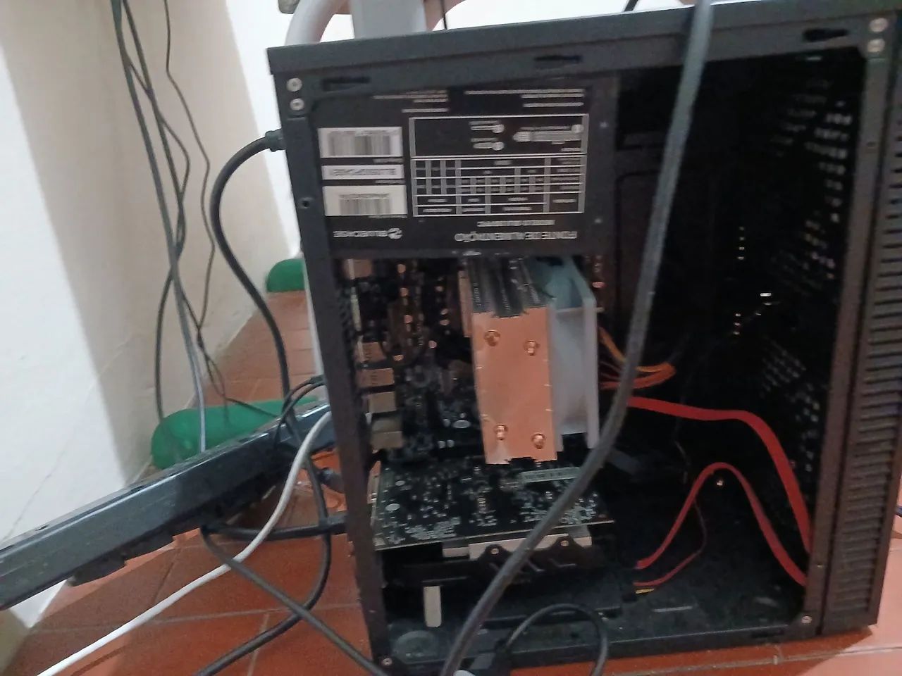 Pc gamer basico "PROCESSADOR EQUIVALENTE AO I7 DE 3"