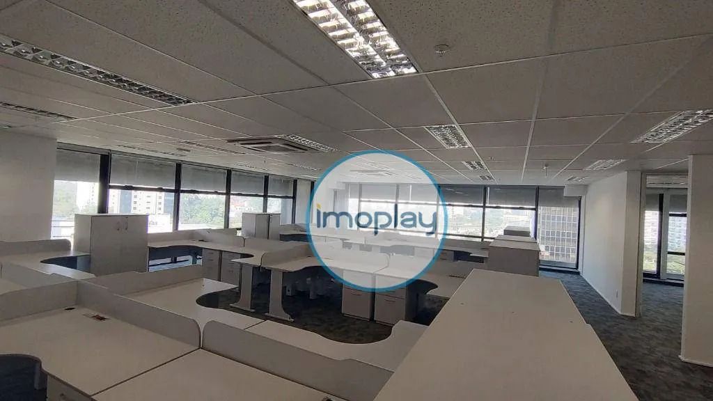 Laje comercial com 698m² mobiliado, carpete, 02 banheiros com acessibilidade, copa e 25 va - Foto 5