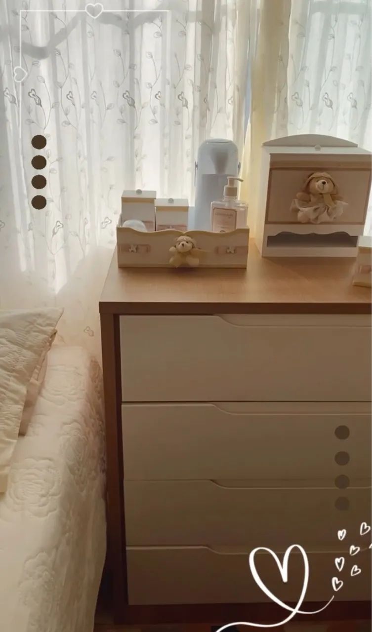 Vendo berço e cômoda 