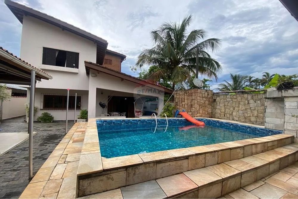 Casa com Piscina para comprar na Praia do Tombo - Foto 3