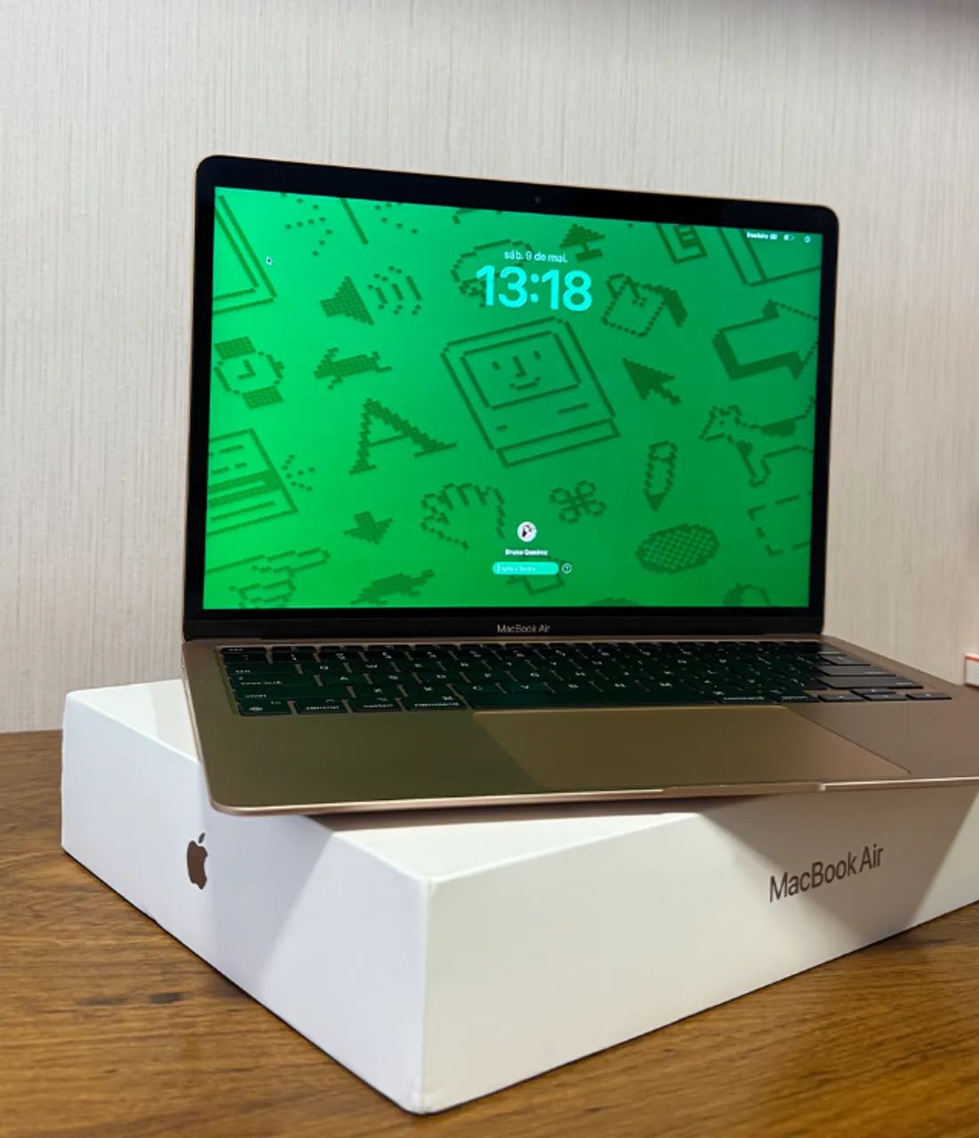 美品　MacBook Air 2020 500GB ゴールド MacBook Air M1 2020 512GB 8GB Gold Rose - Impecável - Notebooks