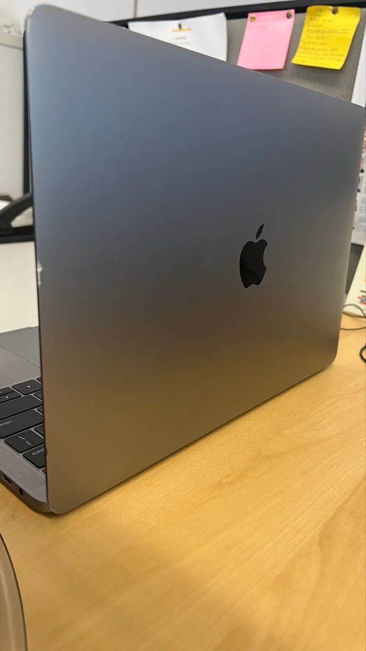MacBook Pro 13" (2017) - i5 3.1 GHz / 8GB / Touch Bar e Touch ID
