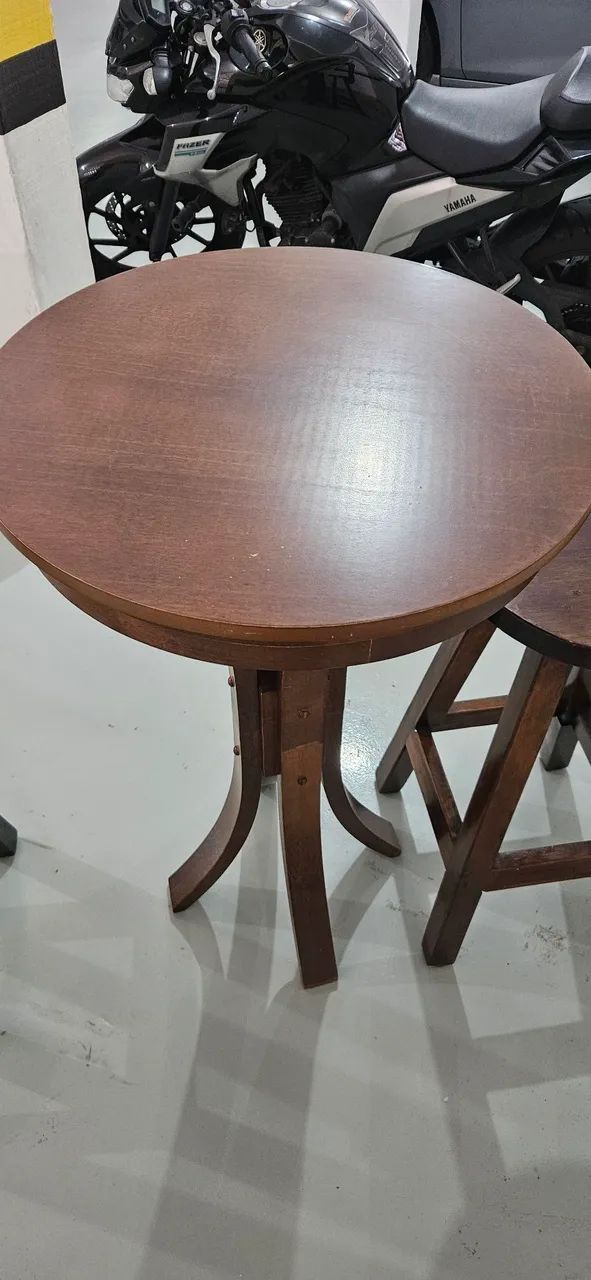 Mesa e banquetas bistrô madeira maciça  - Foto 4