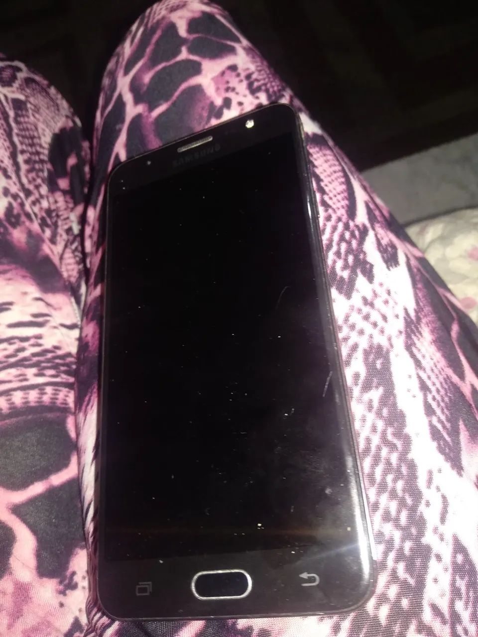Vende _Se um celular Samsung usado