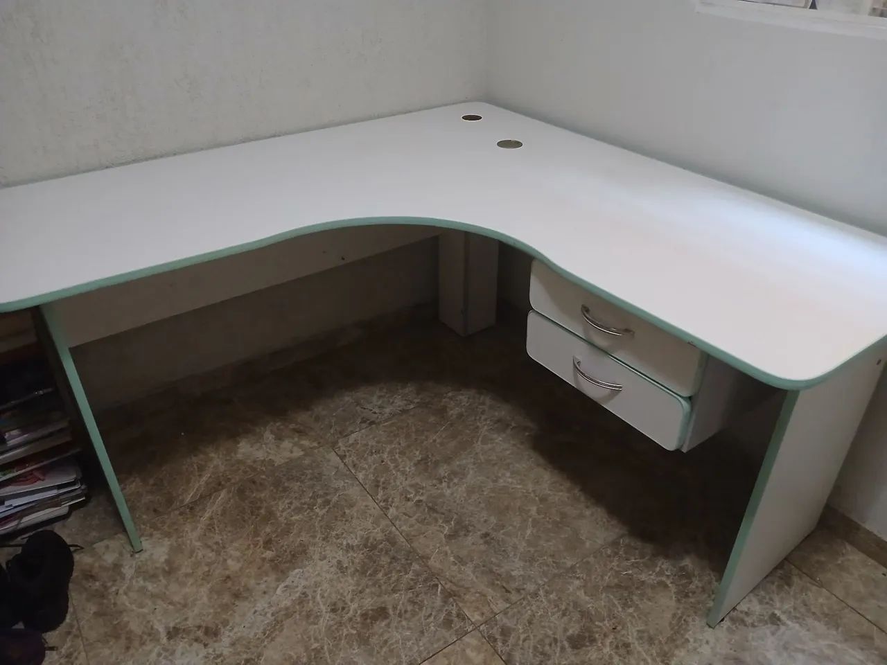  Vende - se Escrivaninha  - Foto 5