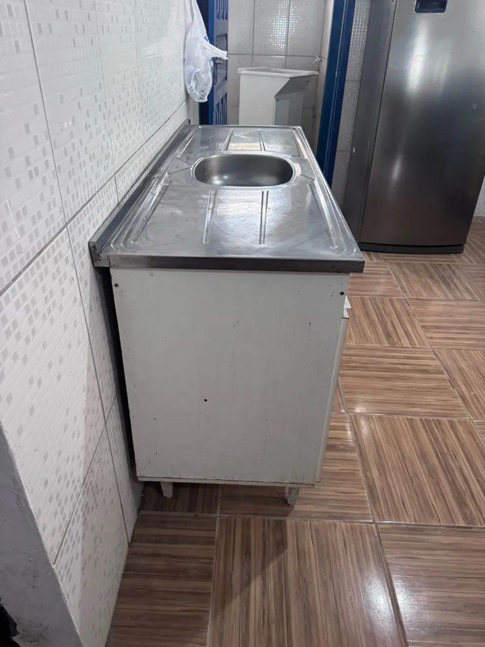 Pia inox com balcão  - Foto 4