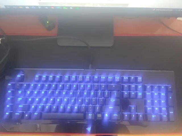 Teclado Razer Blackwidow Ultimate Edition com defeito - Foto 3