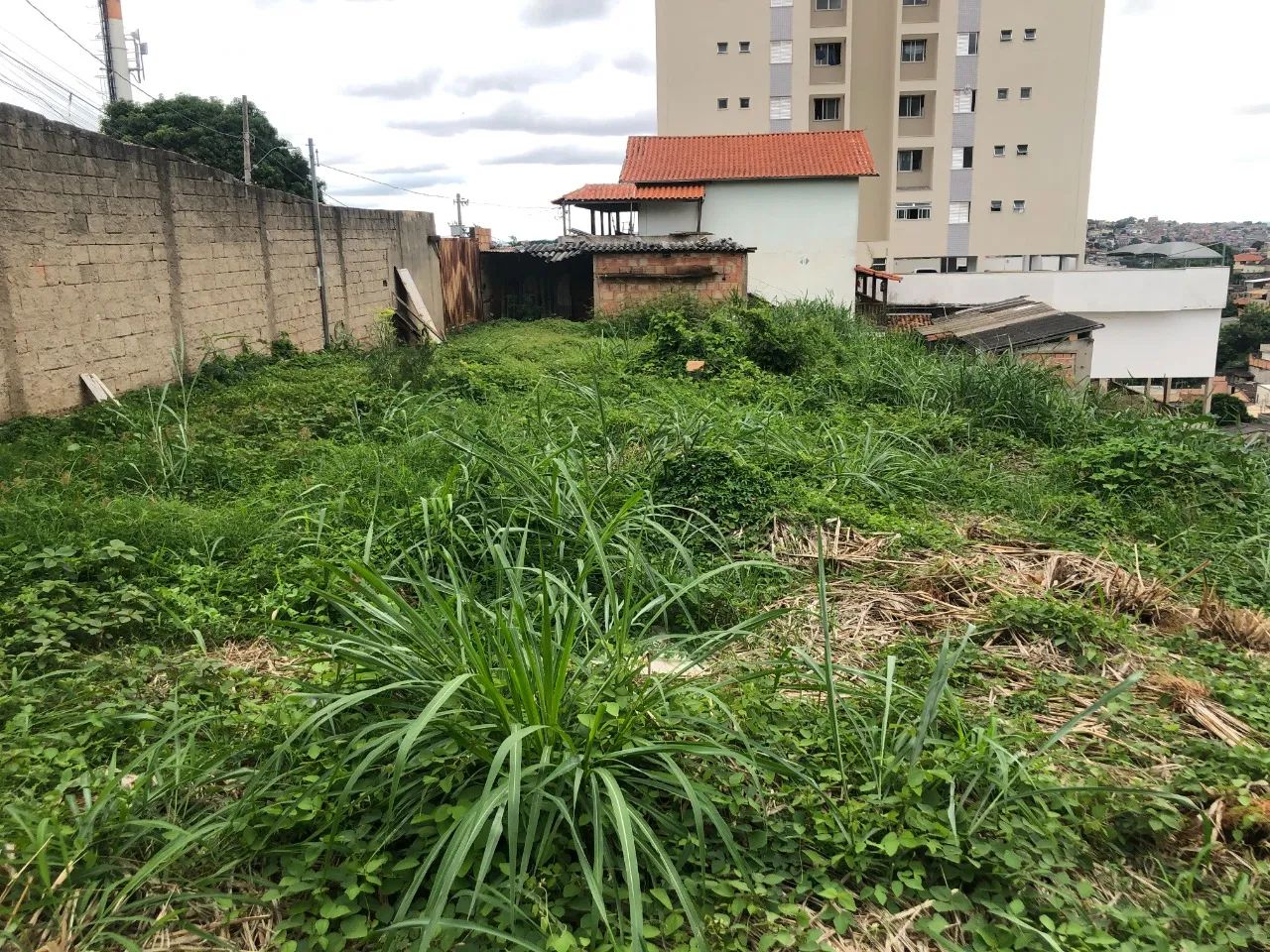 Lote a venda no Bairro Nova Esperança com 420m² - Foto 3