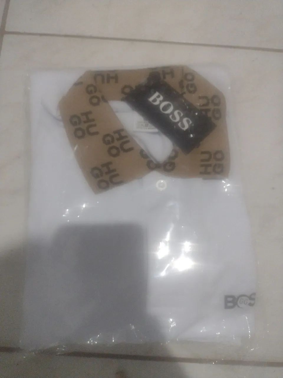 CONJUNTO HUGO BOSS POLO E BERMUDA