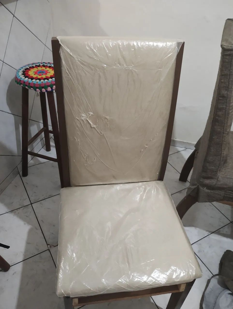 Cadeiras avulsas com avaria  - Foto 2
