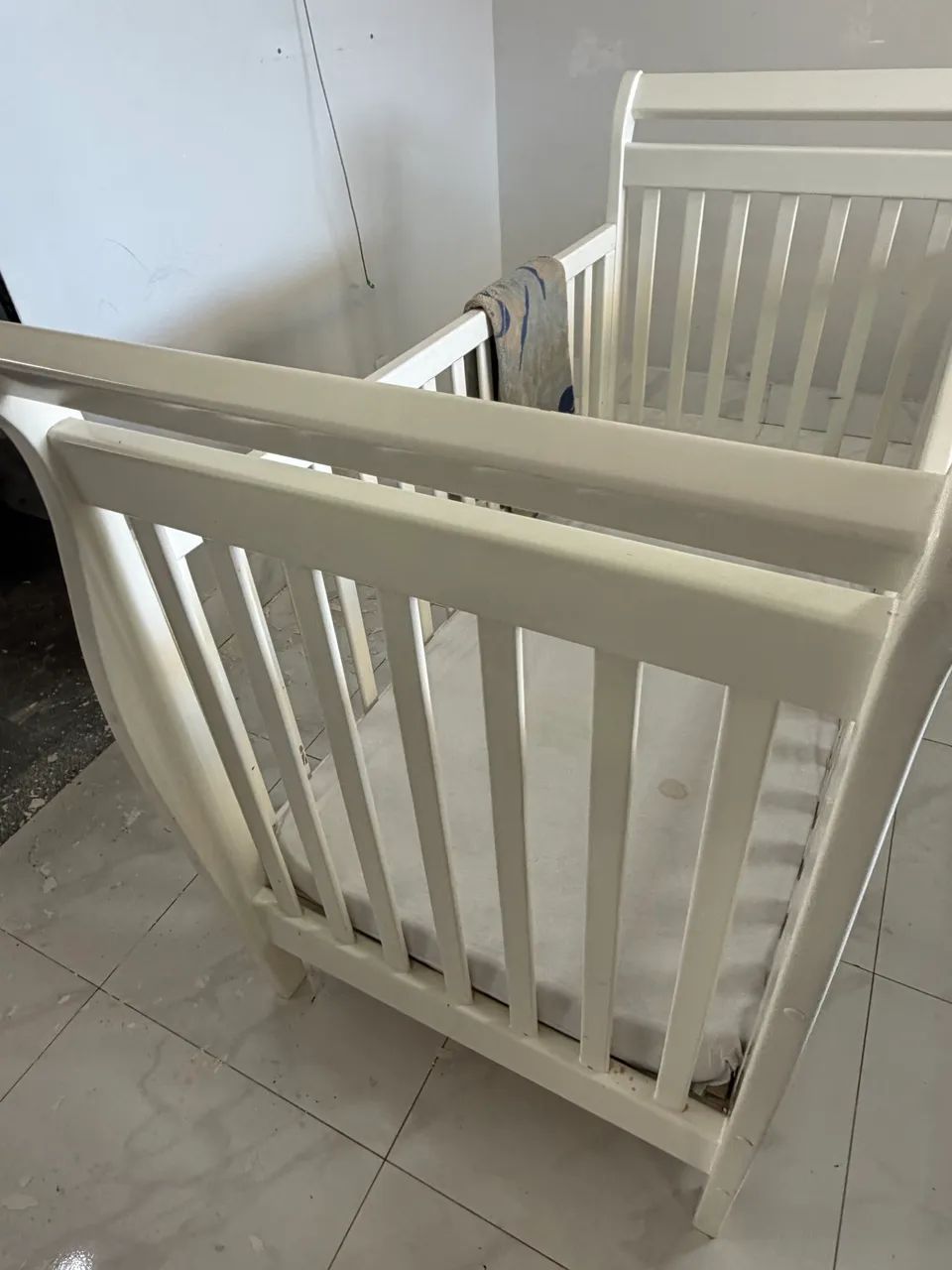 BERÇO DE MADEIRA INFANTIL 