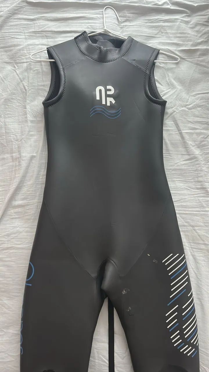 Roupa neoprene natação 