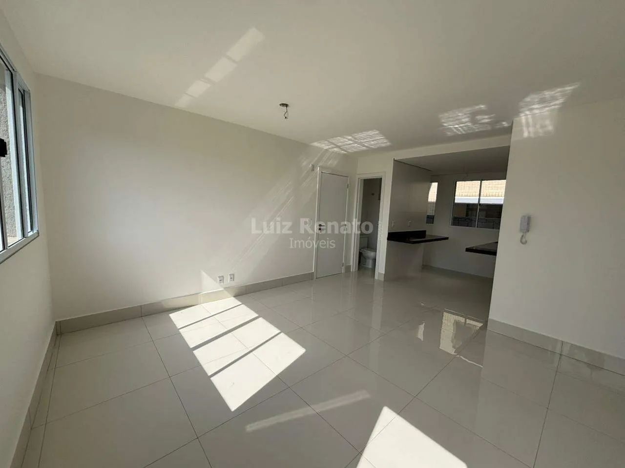 Apartamento para aluguel, 2 quartos, 67m² no Vila Paris - Foto 5