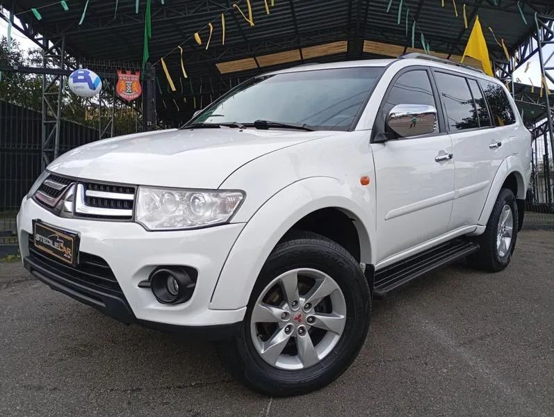 Mitsubishi Pajero Pajero 3.2 4x4 T.I. Dies. 5p Aut 2016