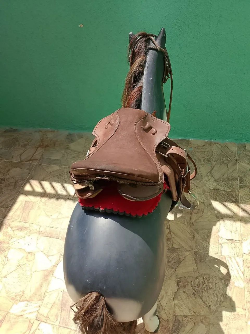 Pônei cenográfico em tamanho real  - Foto 2