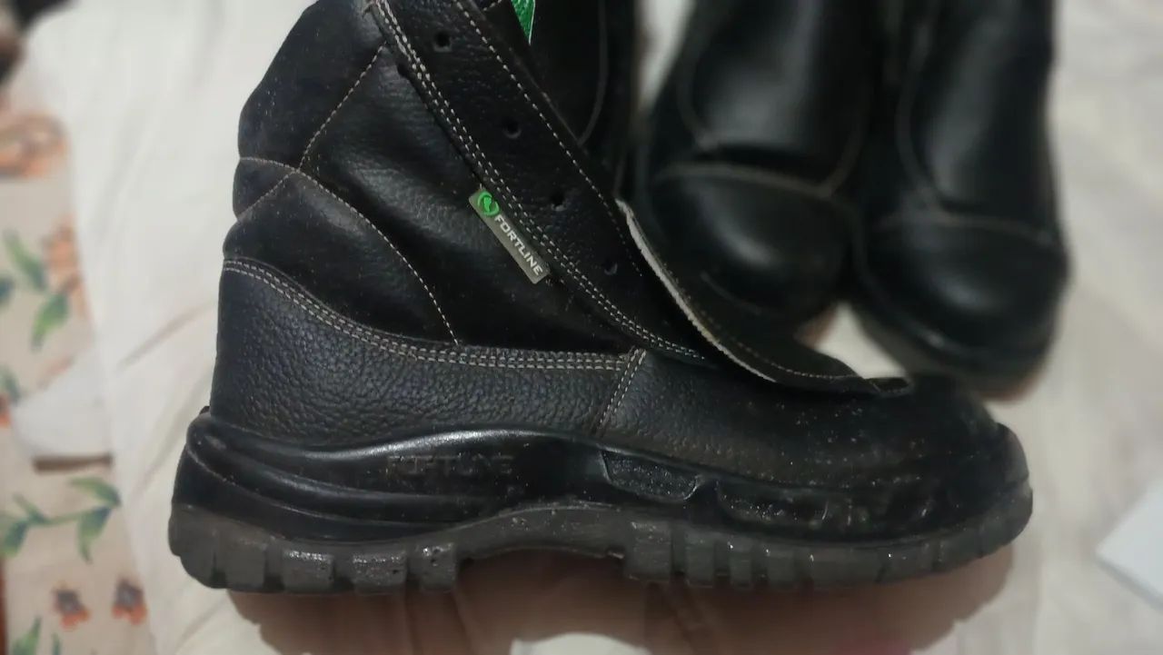 2 pares de botas de segurança n?43 - Foto 2