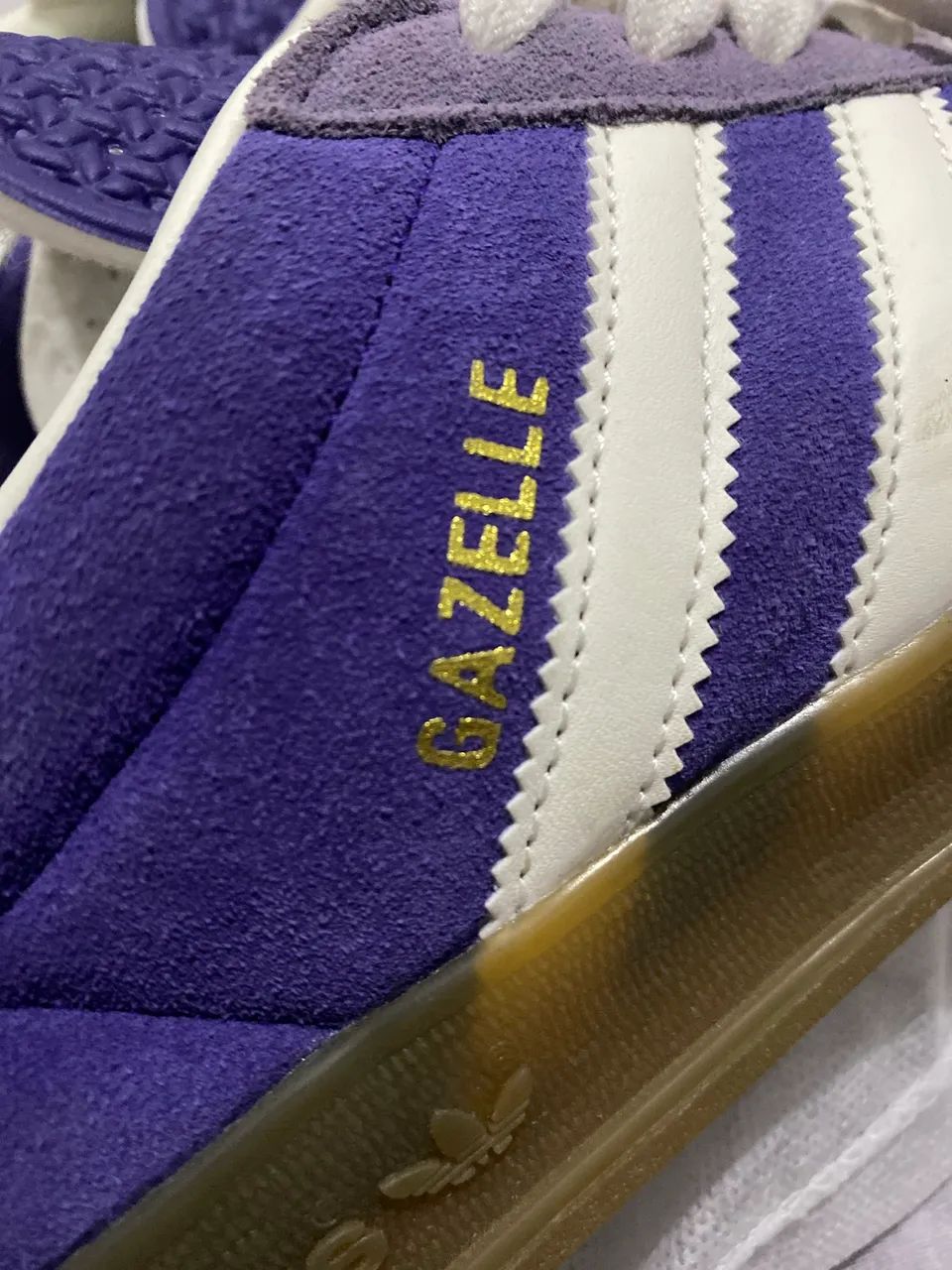 Tênis Adidas Gazelle tam 40 - Foto 2