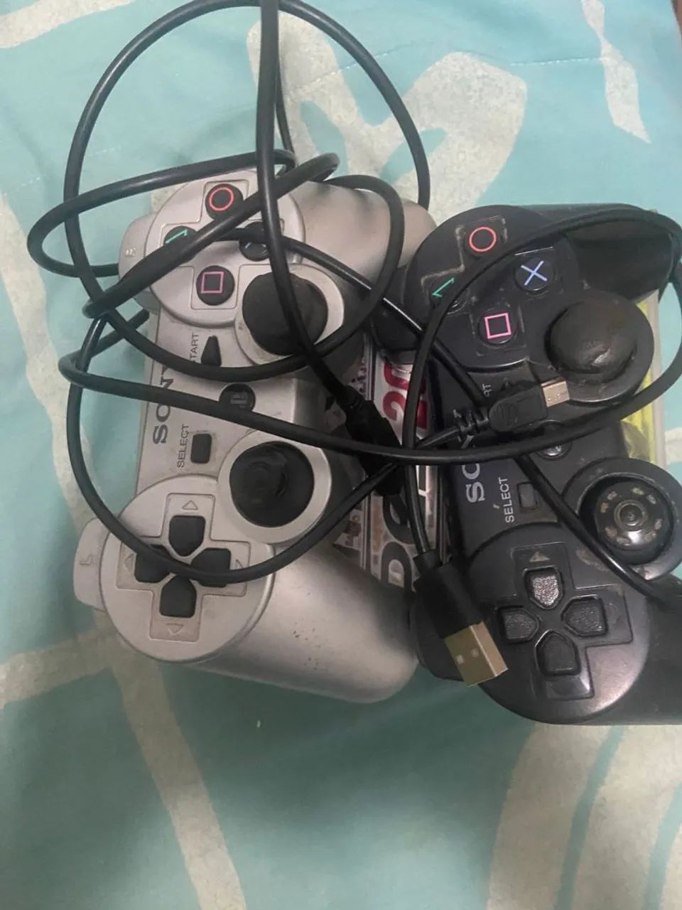 Kit 2 controles de ps3, Com fio, E com 4 jogos - Foto 3