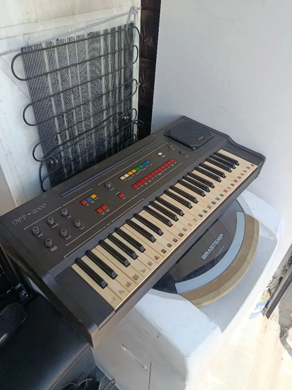 Teclado mp-200 com defeito 