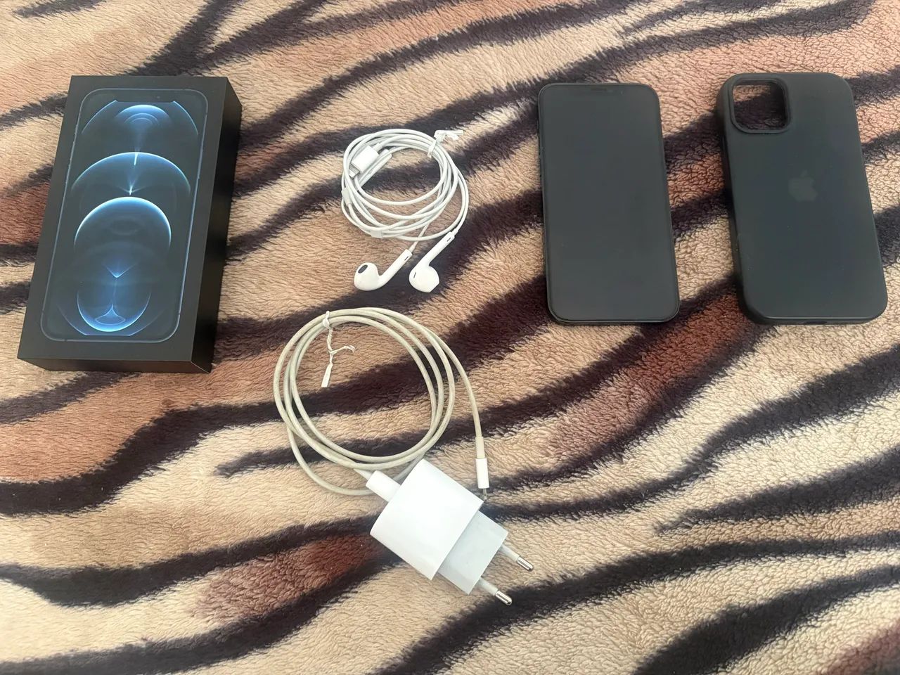 iPhone 12 Pro , 256 gigas  - Foto 4