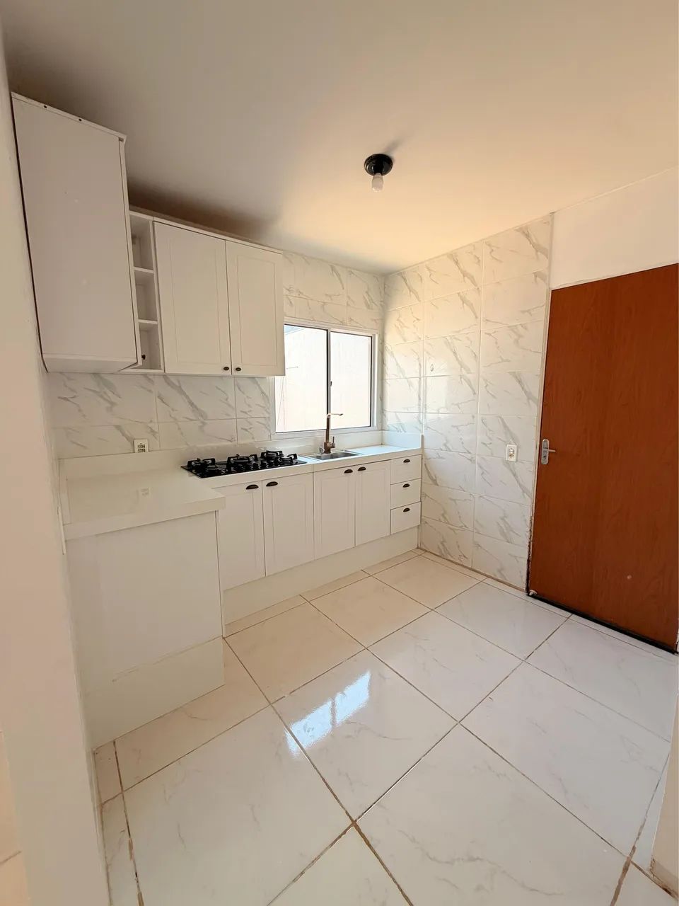Casa para alugar aconchegante com cozinha planejada  - Foto 2