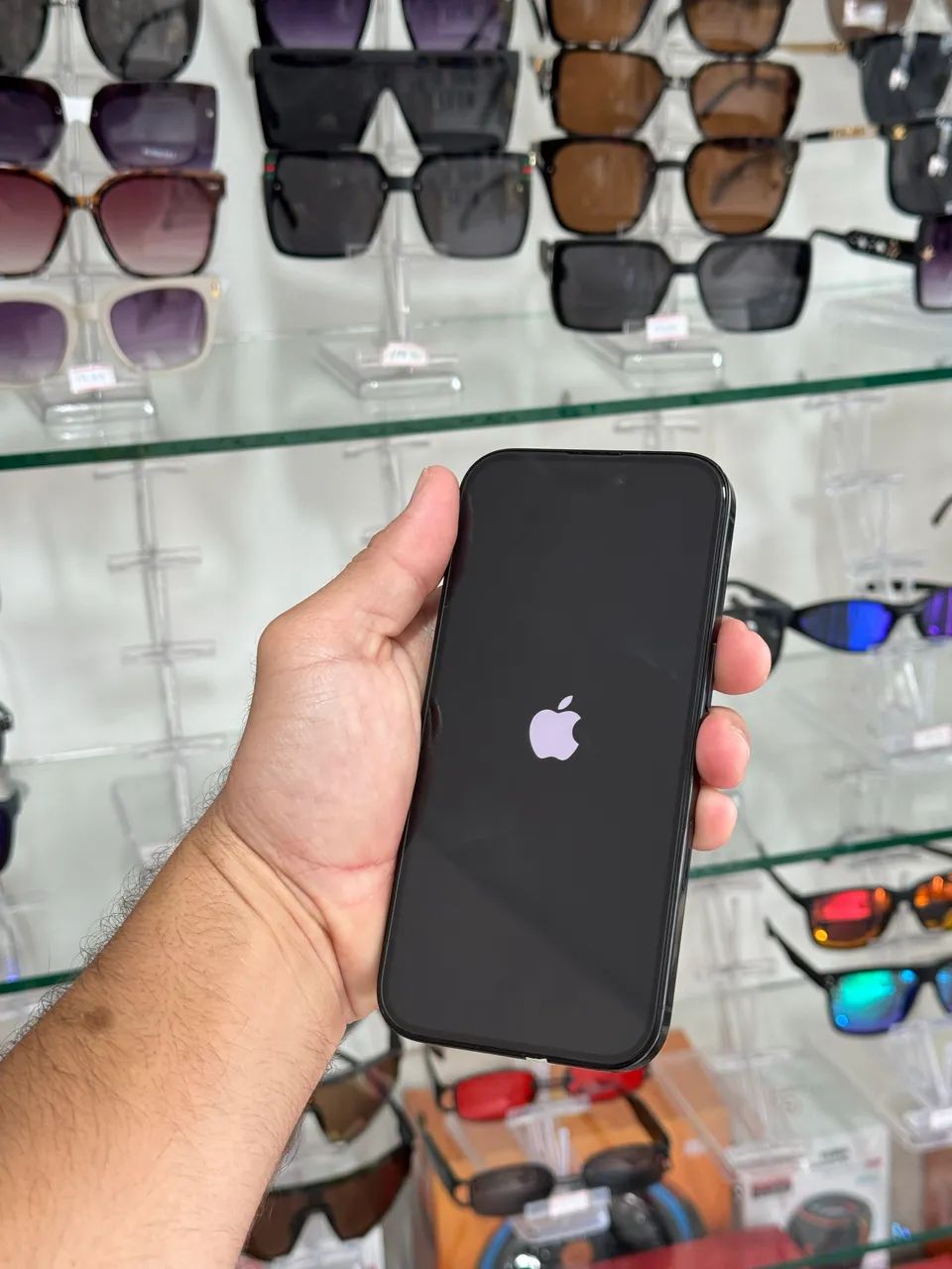 Iphone 16 Pro  - Foto 2