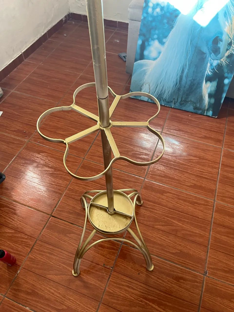 Cabideiro de Chão Dourado Vintage  - Foto 3